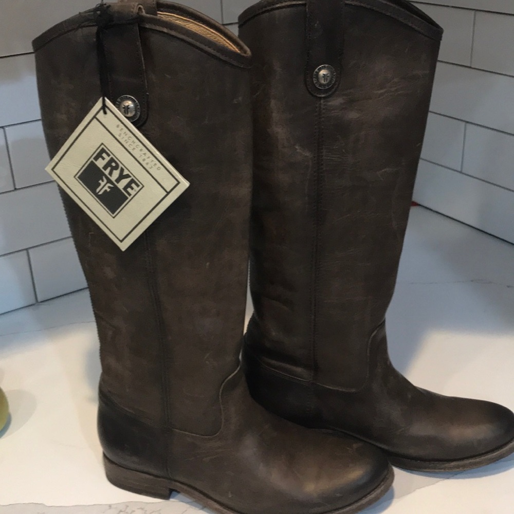 New Frye Melissa Brown distressed leather boots